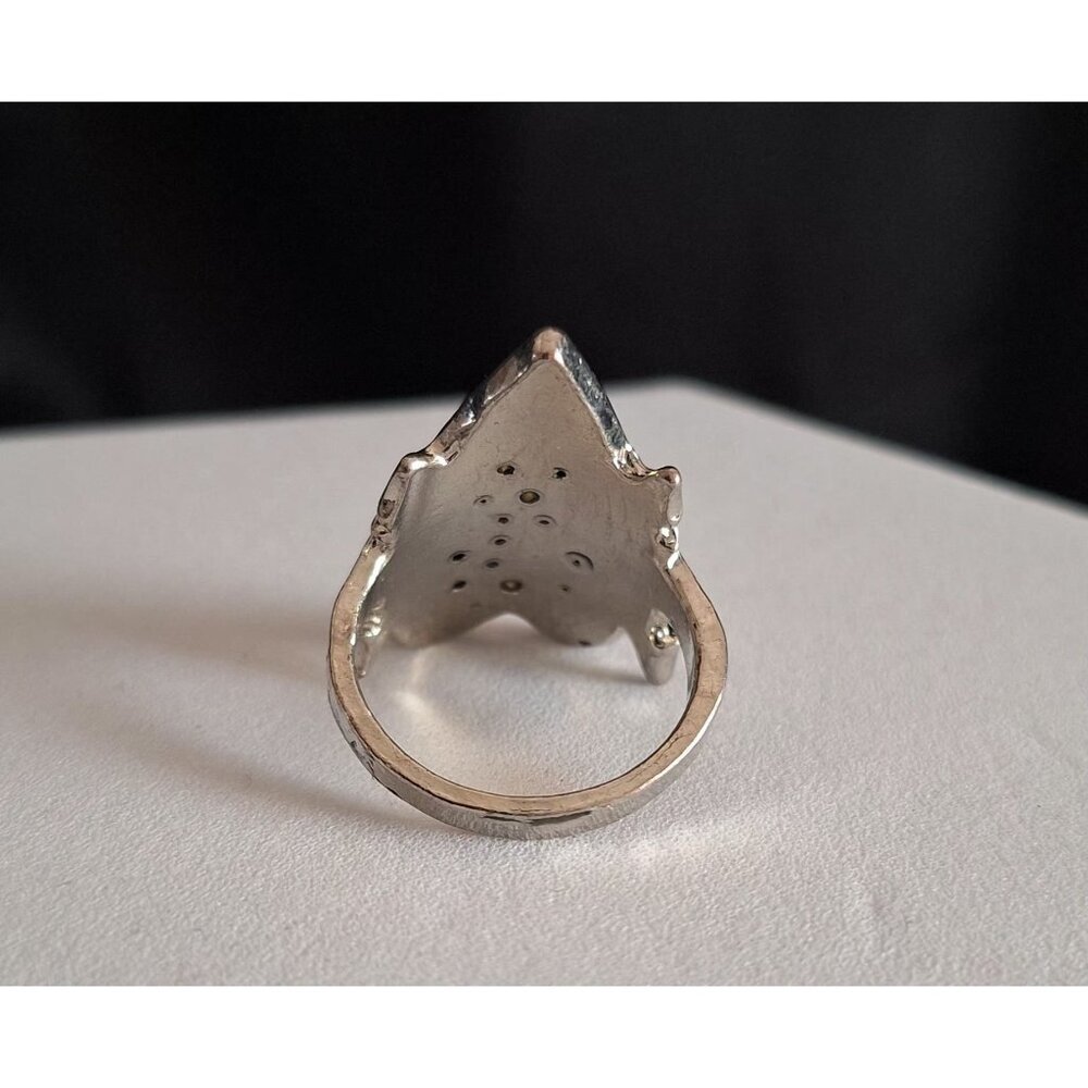 Silver-Tone Rhinestone Heart Ring With Arrow Design - Size 8 - Picture 5 of 8
